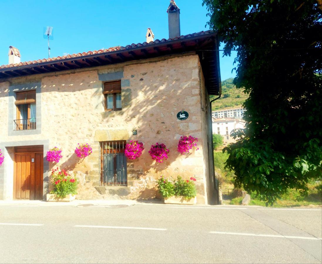 比略斯拉达德卡梅罗斯 Casa Rural El Quemao旅馆 外观 照片